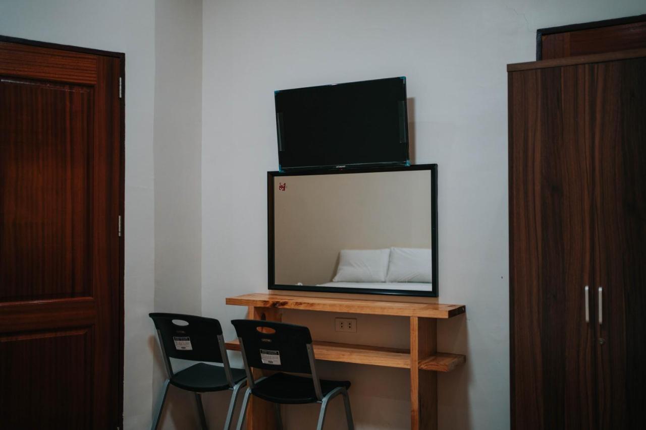 4K'S Pension House By Cocotel - Fully Vaccinated Staff Cebu Buitenkant foto